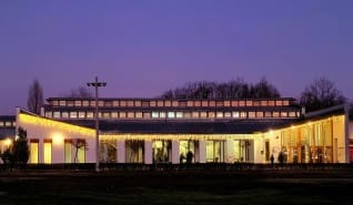 Az év első Éjszakai Fürdőzése