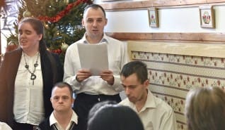 Ünnepség a Fogyatékos Személyek Nappali Intézményében