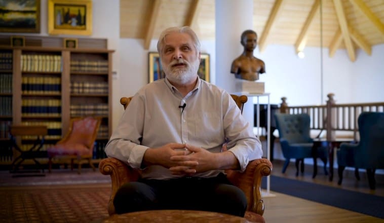 Mátészalka inspiráló történetei – Egy kávéház, ahol az ég a földdel összeér