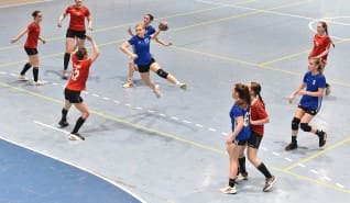 Női kéziseink győzelme