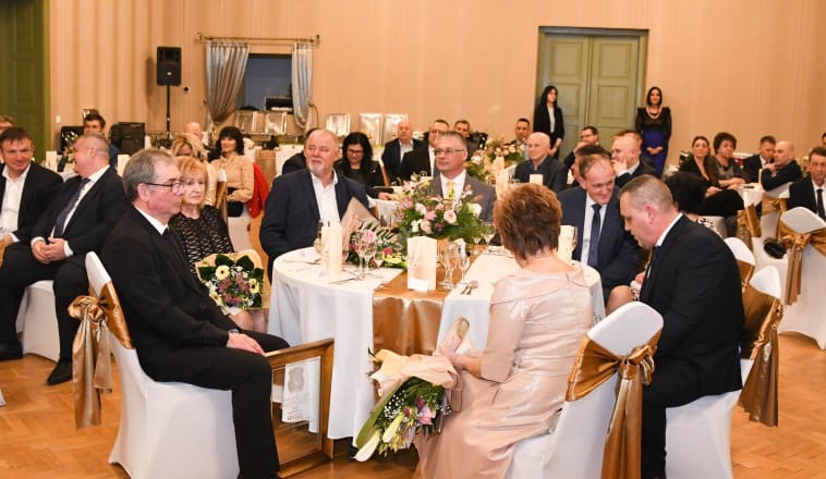 A város és a vállalkozások szoros kapcsolata