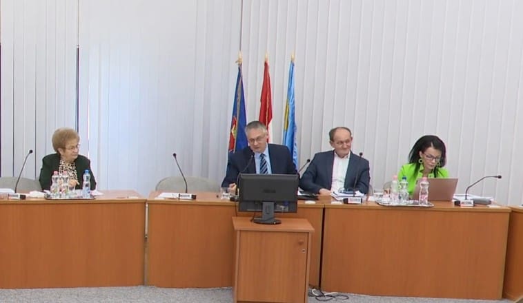 Ez történt a rendkívüli képviselő-testületi ülésen