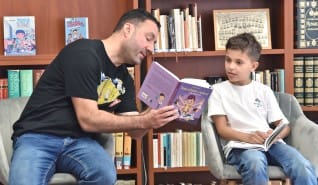 Kortárs meseíró járt a könyvtárban