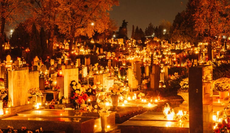 Mindenszenteki nyitvatartás a Mátészalkai Köztemetőben