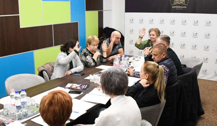 Döntések, amelyek az emberekről szólnak