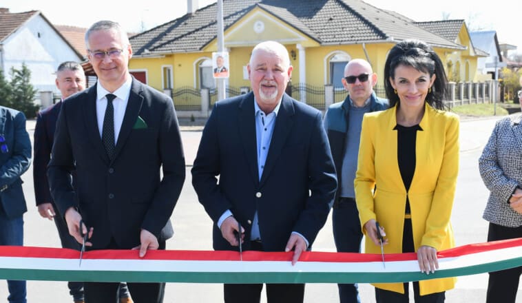 Új körforgalmi csomópont épült Mátészalkán