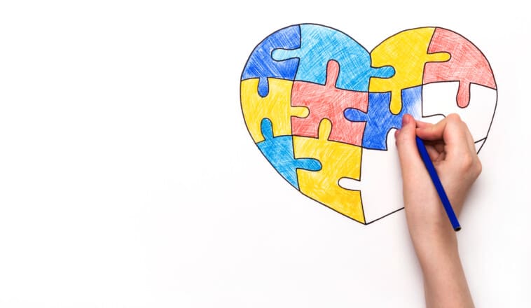 Autizmus Hete – pódiumbeszélgetés több nézőpontból